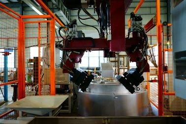 شراء تحكم CNC بالضغط المنخفض يموت الصب آلة 5000 * 4600 * 3400 البعد للمعادن التصنيع عبر الإنترنت