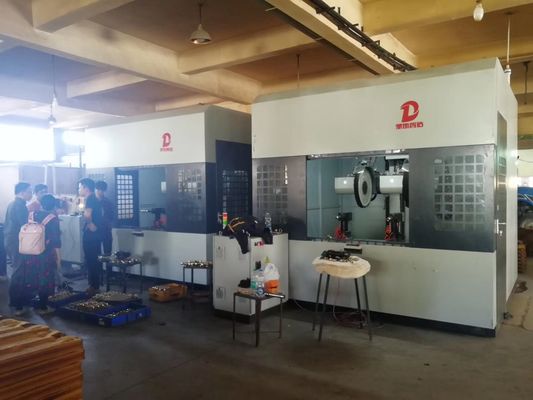 آلة تلميع المعادن CNC التي يتم التحكم فيها بواسطة PLC 0-3000 دورة في الدقيقة 220 فولت/380 فولت
